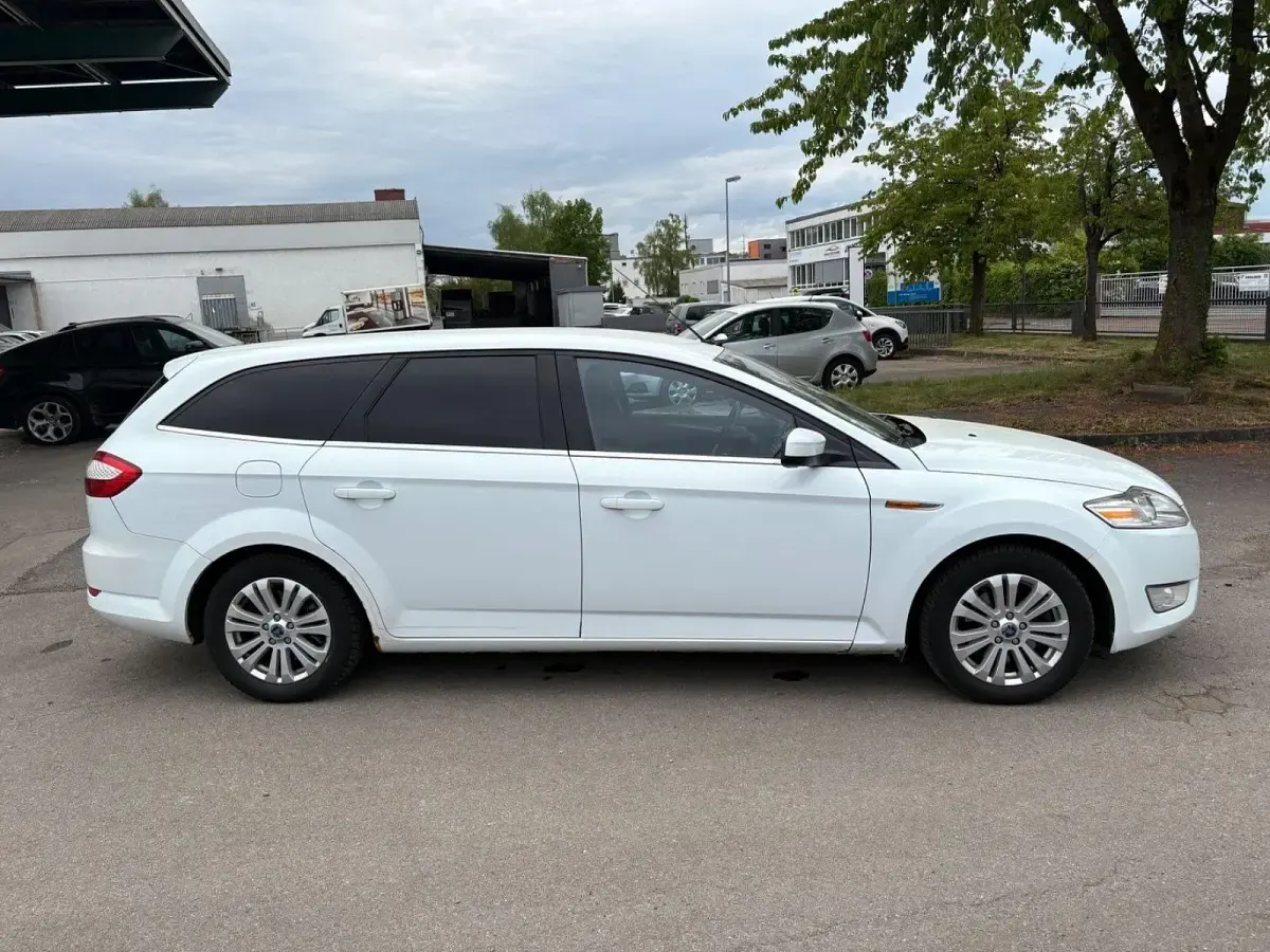 Używany Ford Mondeo Titanium 140 KM (102 kW) 2009 Biały Kombi