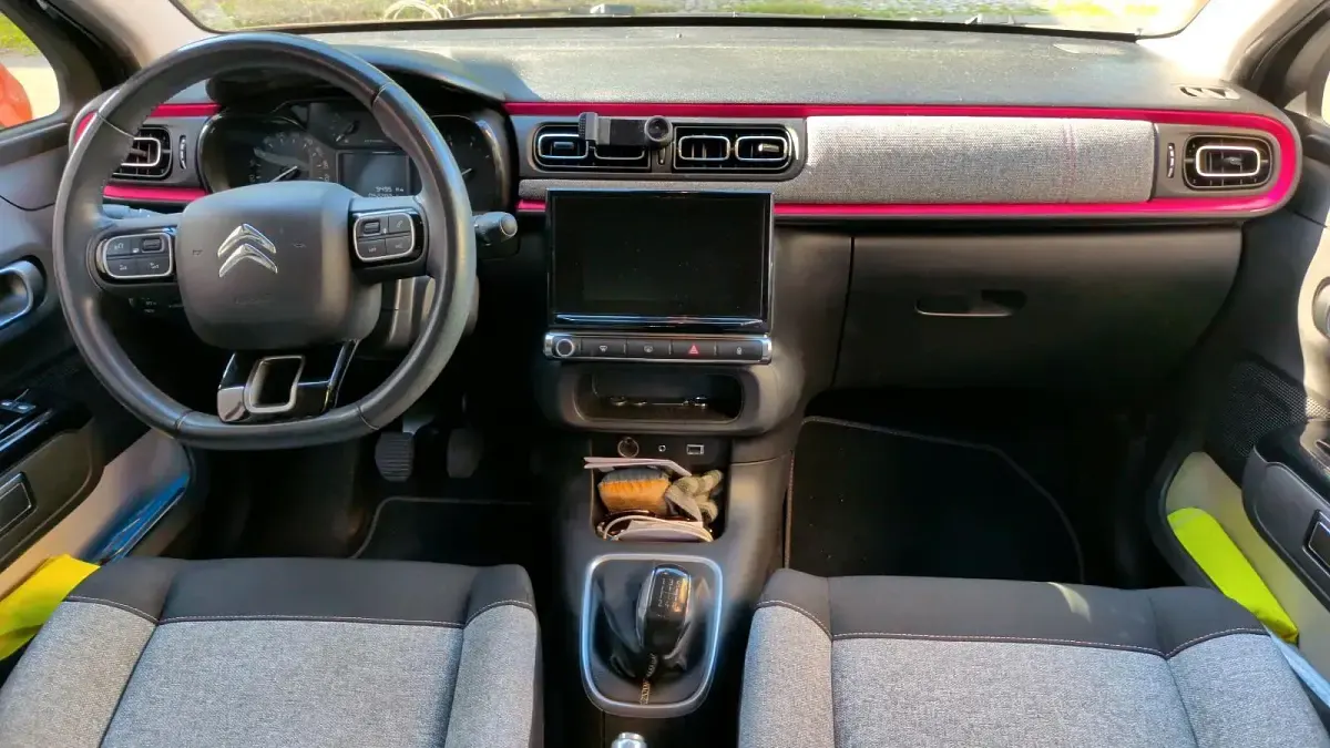 Gebraucht Citroën C3 82 PS (60 kW) 2018 Schwarz Kleinwagen