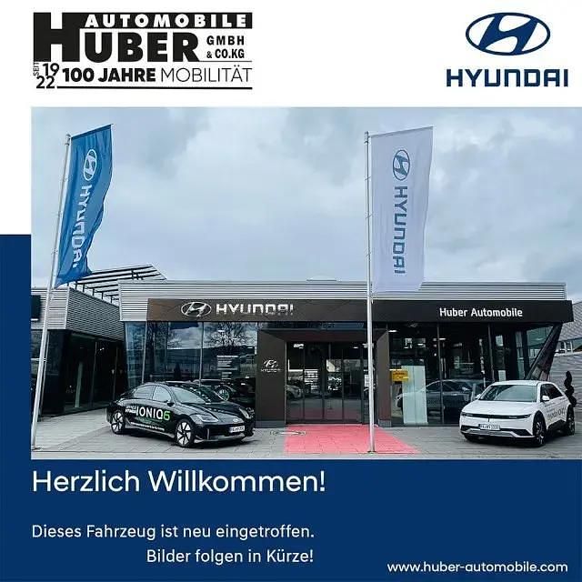 Weiß Gebraucht 2020 Hyundai i20 Select Limousine | 11.990 € (Guter Preis) - Bild 1/1