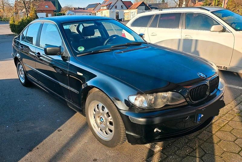 Second-hand BMW 316 116 CP (85 kW) 2004 Negru Berlinǎ
