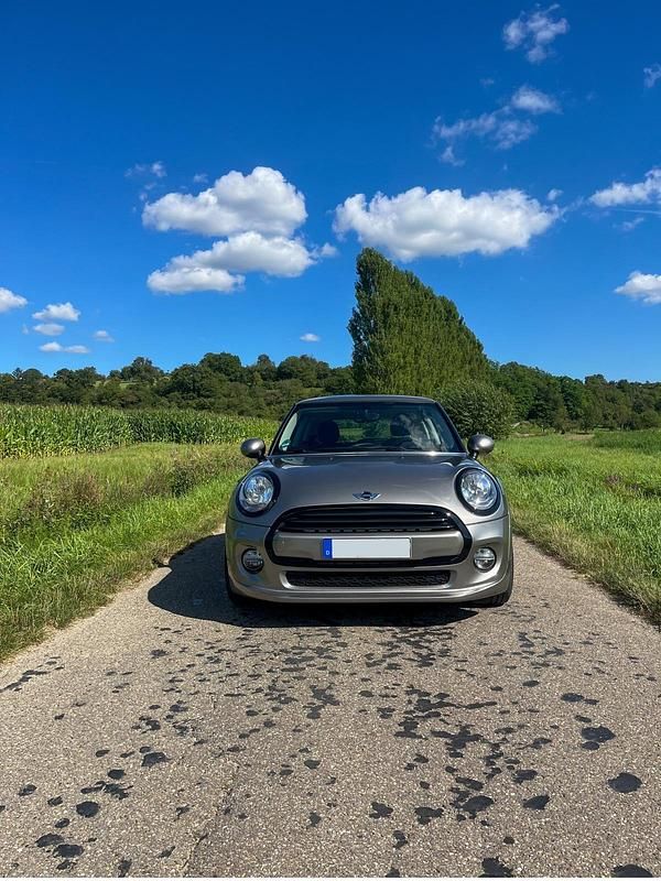 Silber Gebraucht 2016 Mini Cooper Kleinwagen | 8.200 € - Bild 1/4