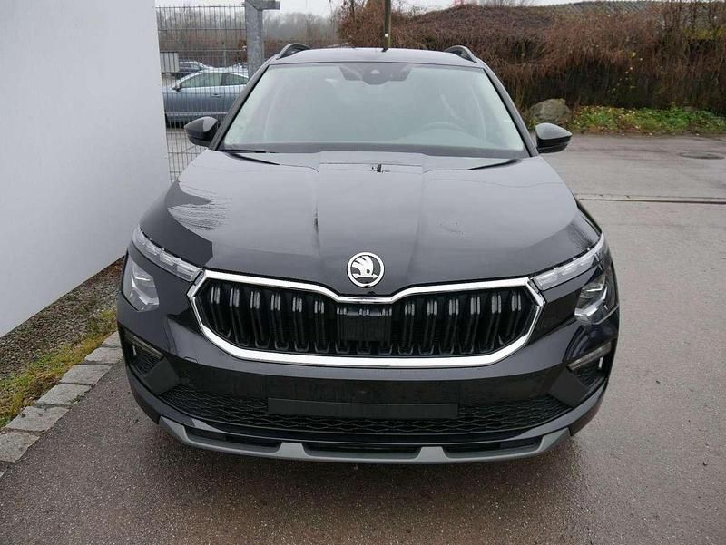 Neu Skoda Kamiq Selection 116 PS (85 kW) 2025 Blackmagic perleffekt SUV