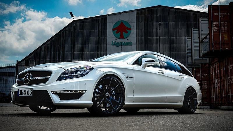 Weiß Gebraucht 2014 Mercedes CLS63 AMG Shooting Brake AMG Kombi | 46.500 € (Fairer Preis) - Bild 1/4