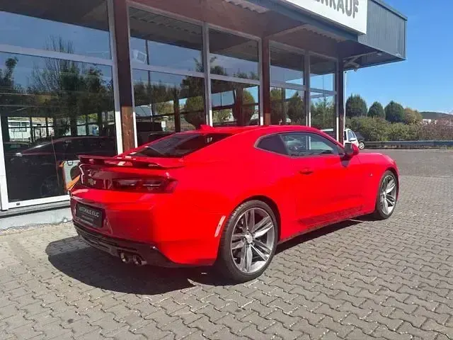 Gebraucht Chevrolet Camaro 453 PS (333 kW) 2018 Rot Coupé