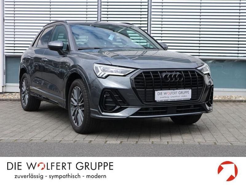 Grau Gebraucht 2022 Audi Q3 Ambiente SUV | 32.870 € (Guter Preis) - Bild 1/3