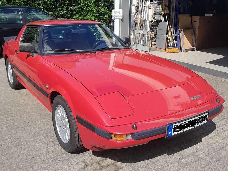 Rot Gebraucht 1985 Mazda RX7 Kleinwagen | 23.000 € - Bild 1/4