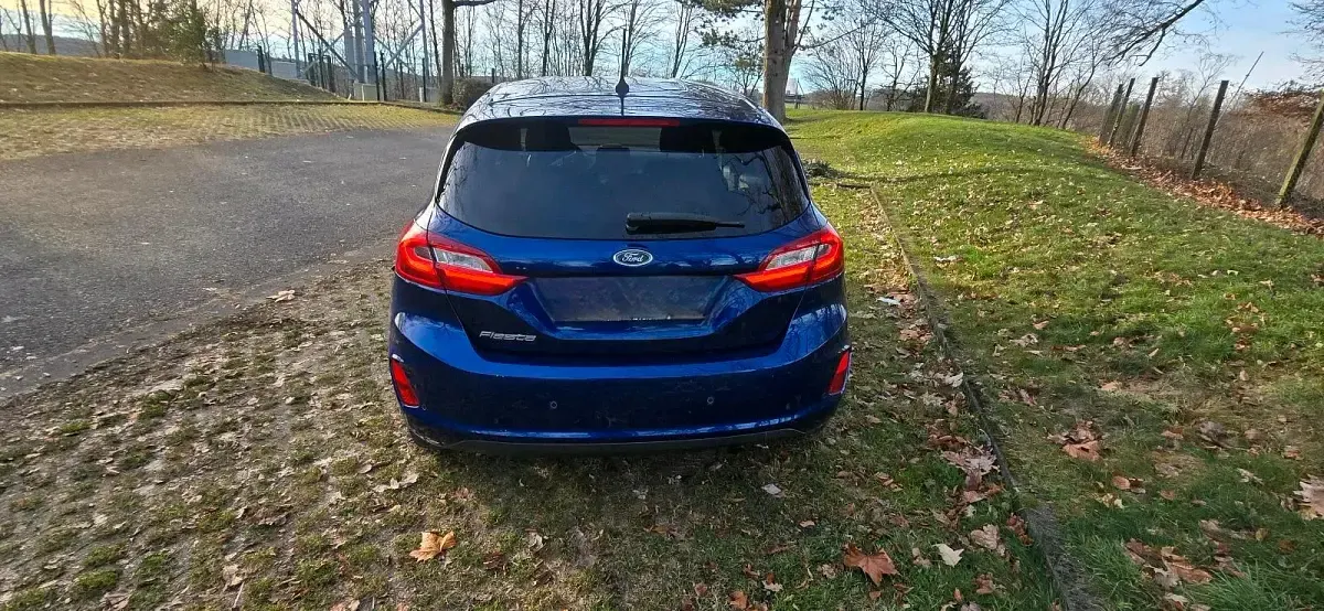 Gebraucht Ford Fiesta Titanium 101 PS (74 kW) 2018 Andere farben Kleinwagen