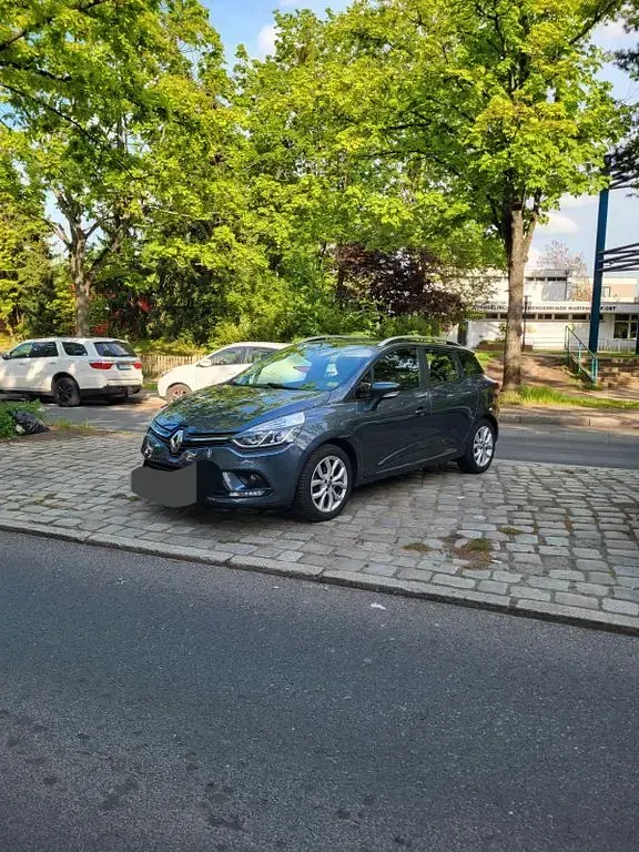 Gebraucht Renault Clio IV Intens 90 PS (66 kW) 2019 Grau Limousine