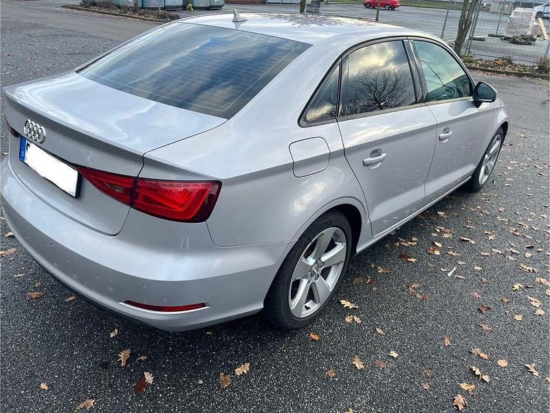Gebraucht Audi A3 Ambiente 150 PS (110 kW) 2014 Silber Limousine