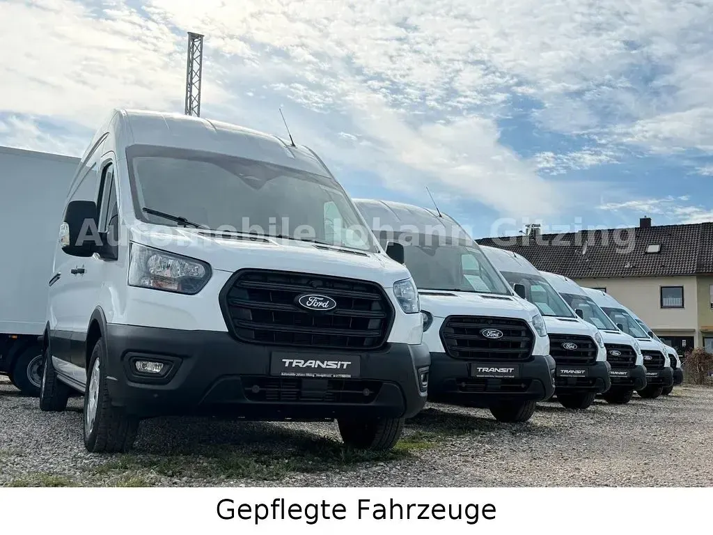 Second-hand Ford Transit 165 CP (121 kW) 2025 Alb Monovolum