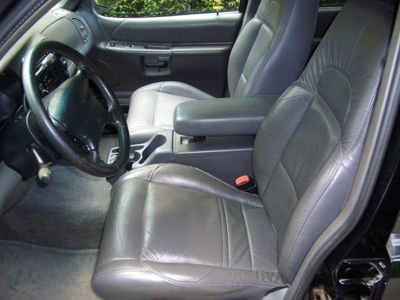 Gebraucht Ford Explorer XLT 205 PS (150 kW) 2000 Schwarz SUV