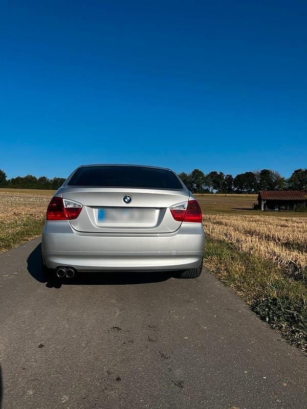 Gebraucht BMW 330 258 PS (189 kW) 2005 Silber Limousine
