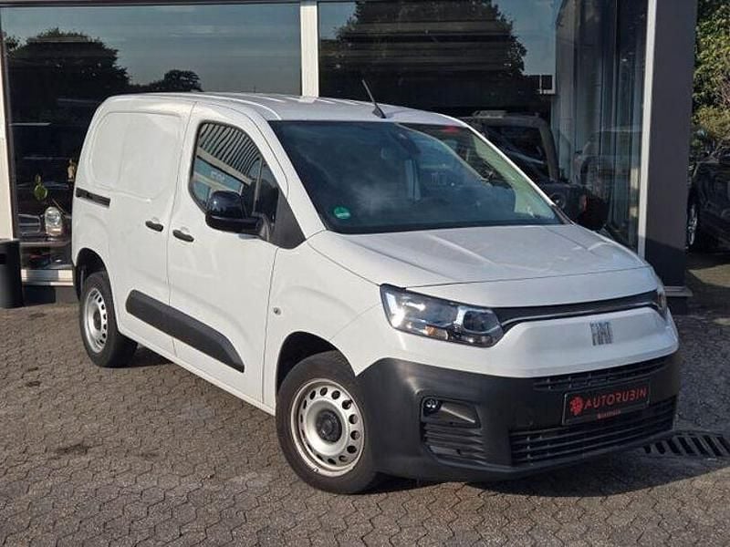 Gebraucht Fiat Doblò 102 PS (75 kW) 2023 Weiss Van / Kleinbus