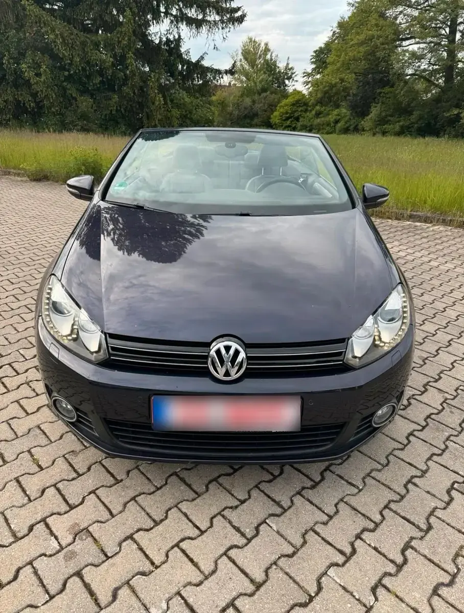 Gebraucht VW Golf 105 PS (77 kW) 2011 Violet Cabrio