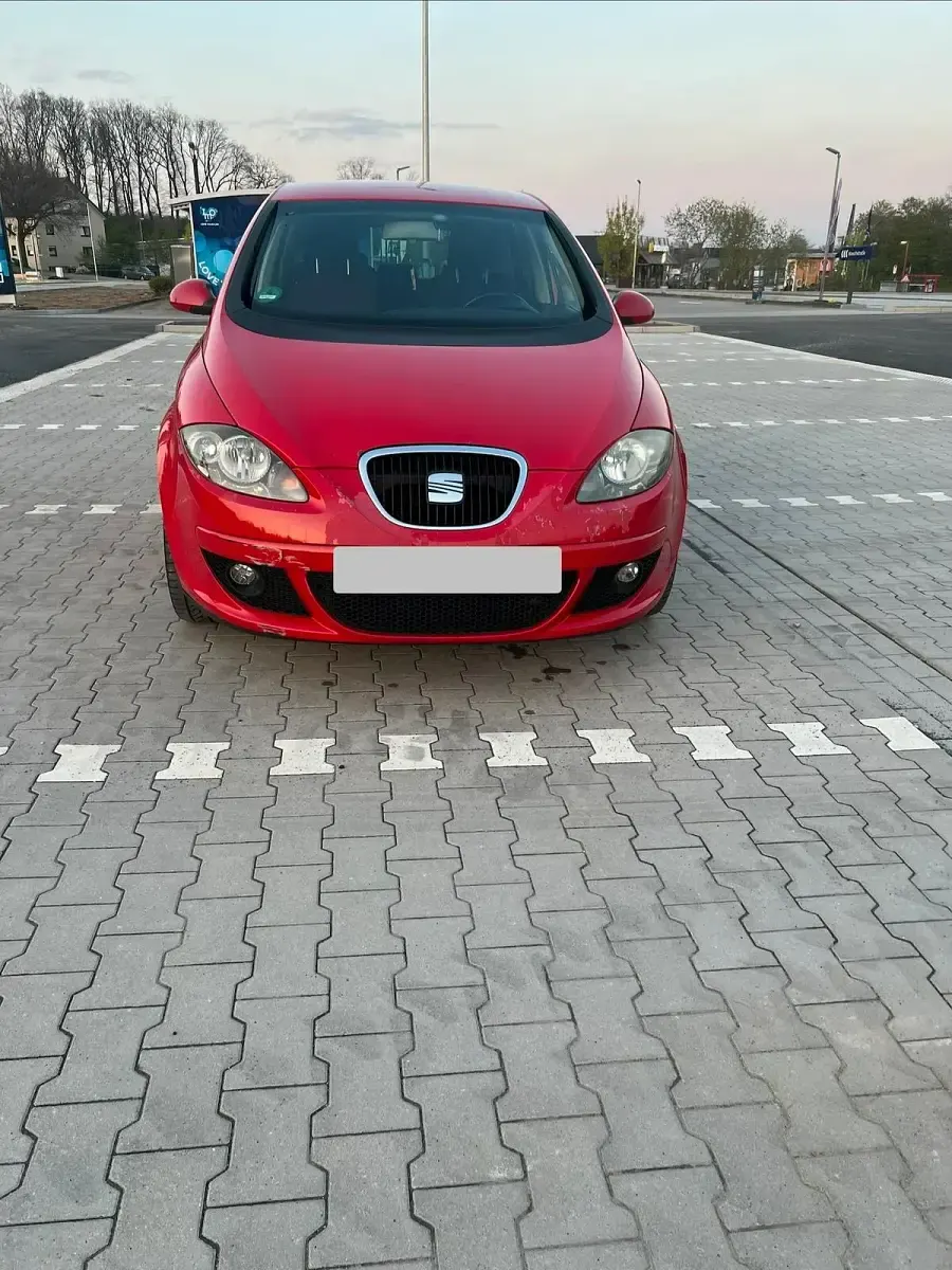 Używany Seat Altea 140 KM (102 kW) 2005 Czerwony Minivan
