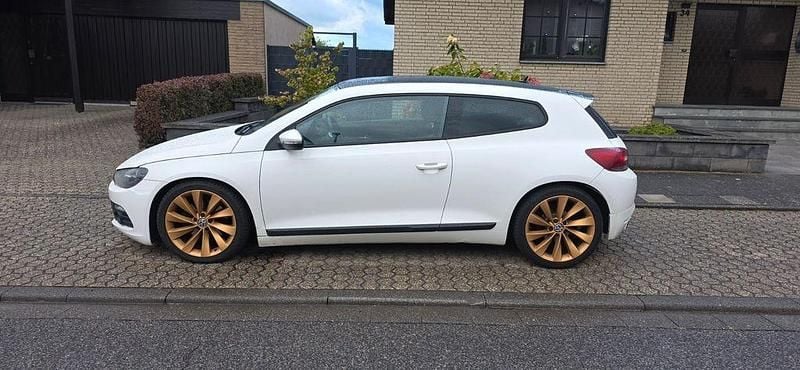 Second-hand VW Scirocco 160 CP (117 kW) 2010 Alb Coupe