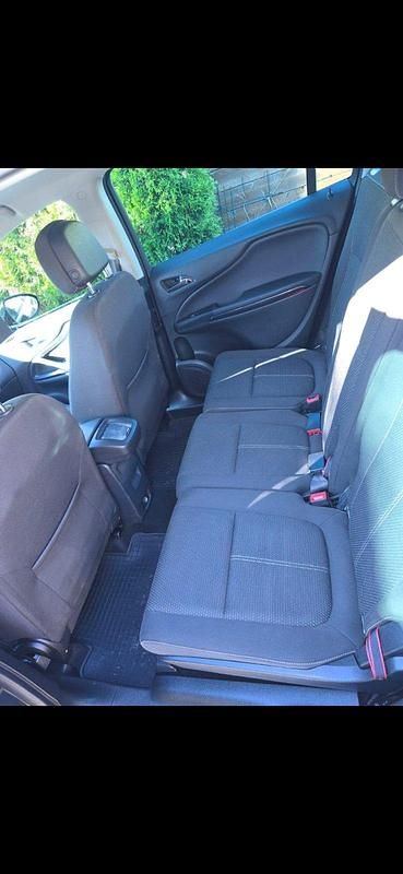 Gebraucht Opel Zafira Tourer 131 PS (96 kW) 2012 Schwarz Van / Kleinbus