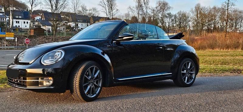 Gebraucht VW Beetle Allstar 150 PS (110 kW) 2016 Schwarz Kleinwagen