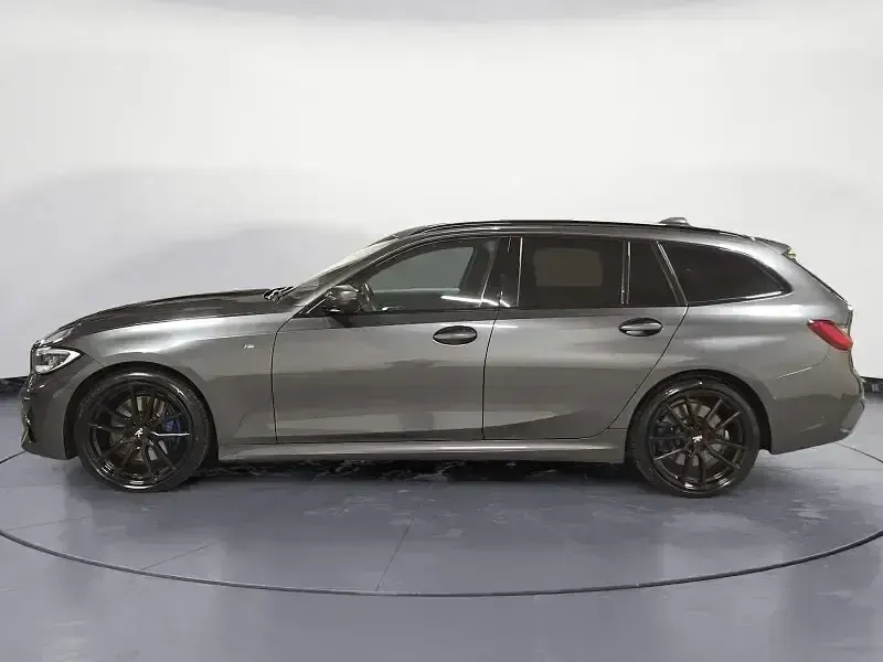 Gebraucht BMW 330 M Sport 258 PS (189 kW) 2019 Grau Kombi