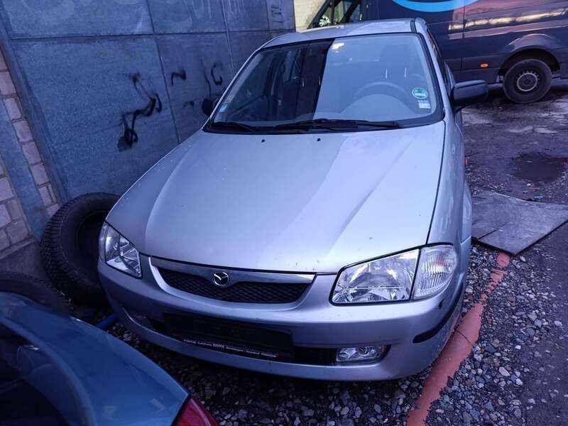 Gebraucht 2000 Mazda 323F Exclusive Limousine | 2.000 € (Fairer Preis) - Bild 1/4