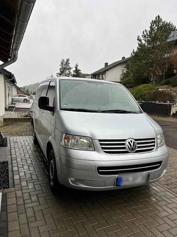 Gebraucht VW T5 102 PS (75 kW) 2008 Silber Van