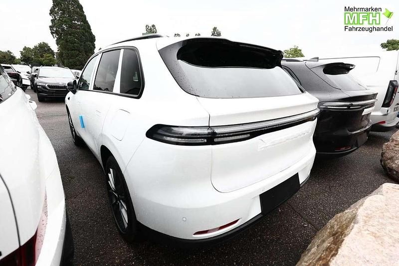 Neu Leapmotor C10 439 kW (598 PS) 2026 Pearly white SUV