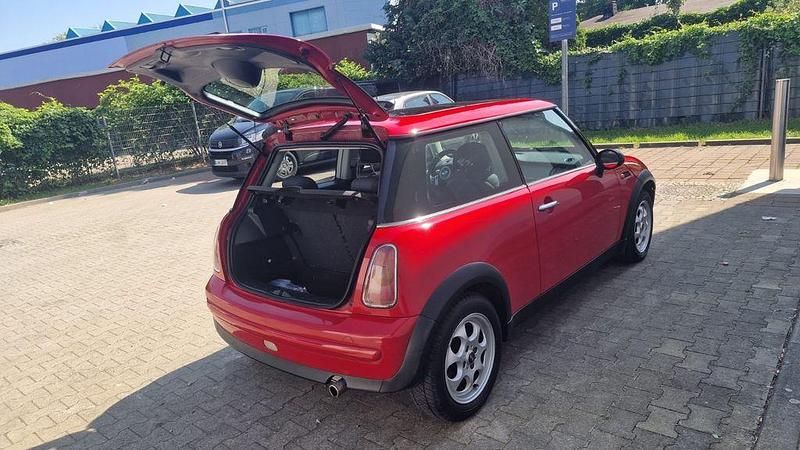 Usata Mini ONE 90 CV (66 kW) 2002 Rosso Utilitaria