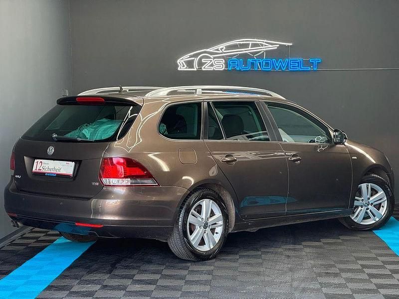 Gebraucht VW Golf VI Match 122 PS (89 kW) 2012 Braun Kleinwagen