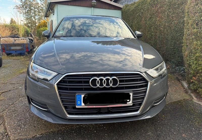 Używany Audi A3 Design 150 KM (110 kW) 2019 Szary Sedan/Limuzyna