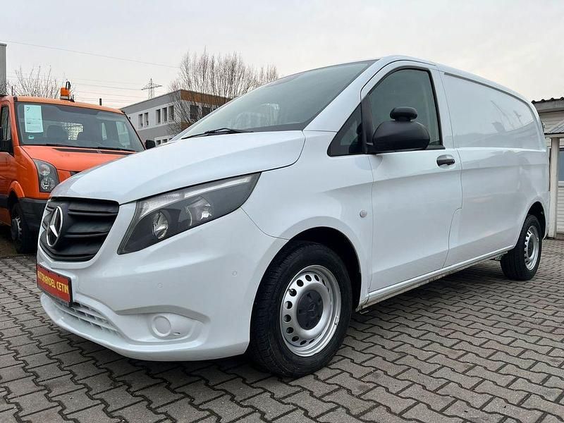 Gebraucht Mercedes Vito 136 PS (100 kW) 2020 Weiß Van