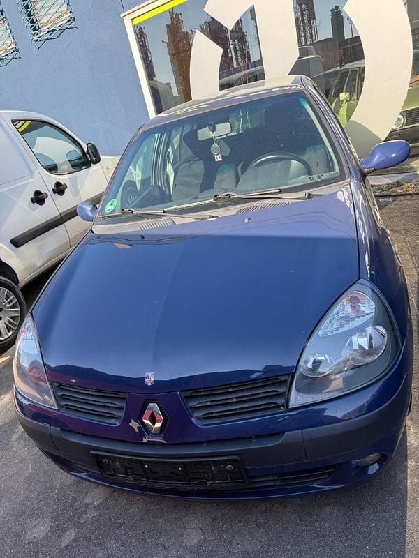 Blau Gebraucht 2004 Renault Clio II Authentique Limousine | 500 € (Superpreis) - Bild 1/4