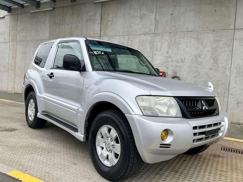 Gebraucht Mitsubishi Montero 179 PS (131 kW) 2003 Silber SUV