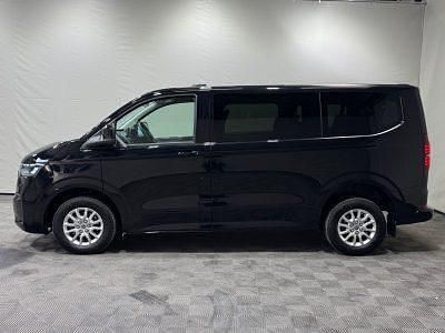 Gebraucht VW T7 Life 150 PS (110 kW) 2025 Midnight black metallic Van