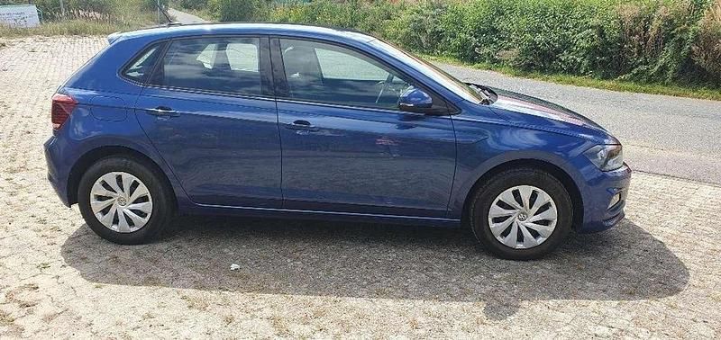 Gebraucht VW Polo Comfortline 95 PS (69 kW) 2018 Blau Kleinwagen