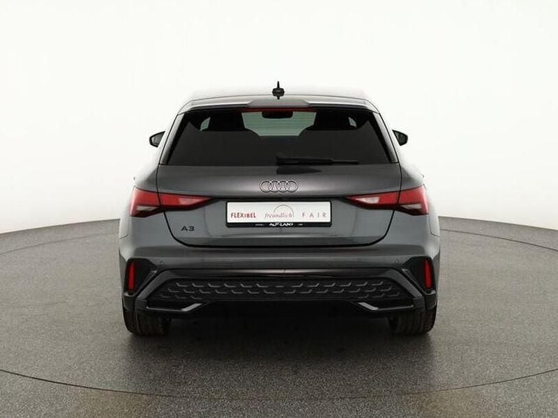 Neu Audi A3 S-Line 150 PS (110 kW) 2025 Grau Limousine