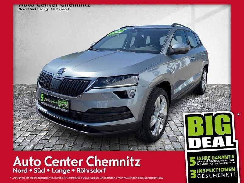 Business grau metallic Gebraucht 2018 Skoda Karoq Style SUV | 18.908 € (Superpreis) - Bild 1/4