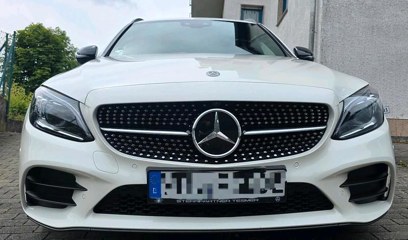 Gebraucht Mercedes C300e 320 PS (235 kW) 2020 Weiß Kombi