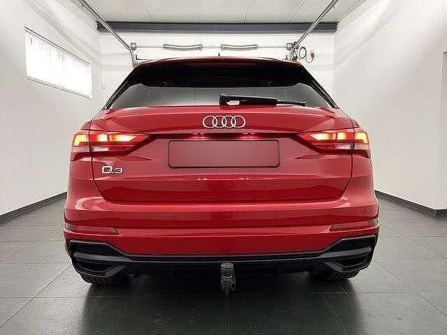 Gebraucht Audi Q3 S-Line 150 PS (110 kW) 2019 Rot metallic SUV