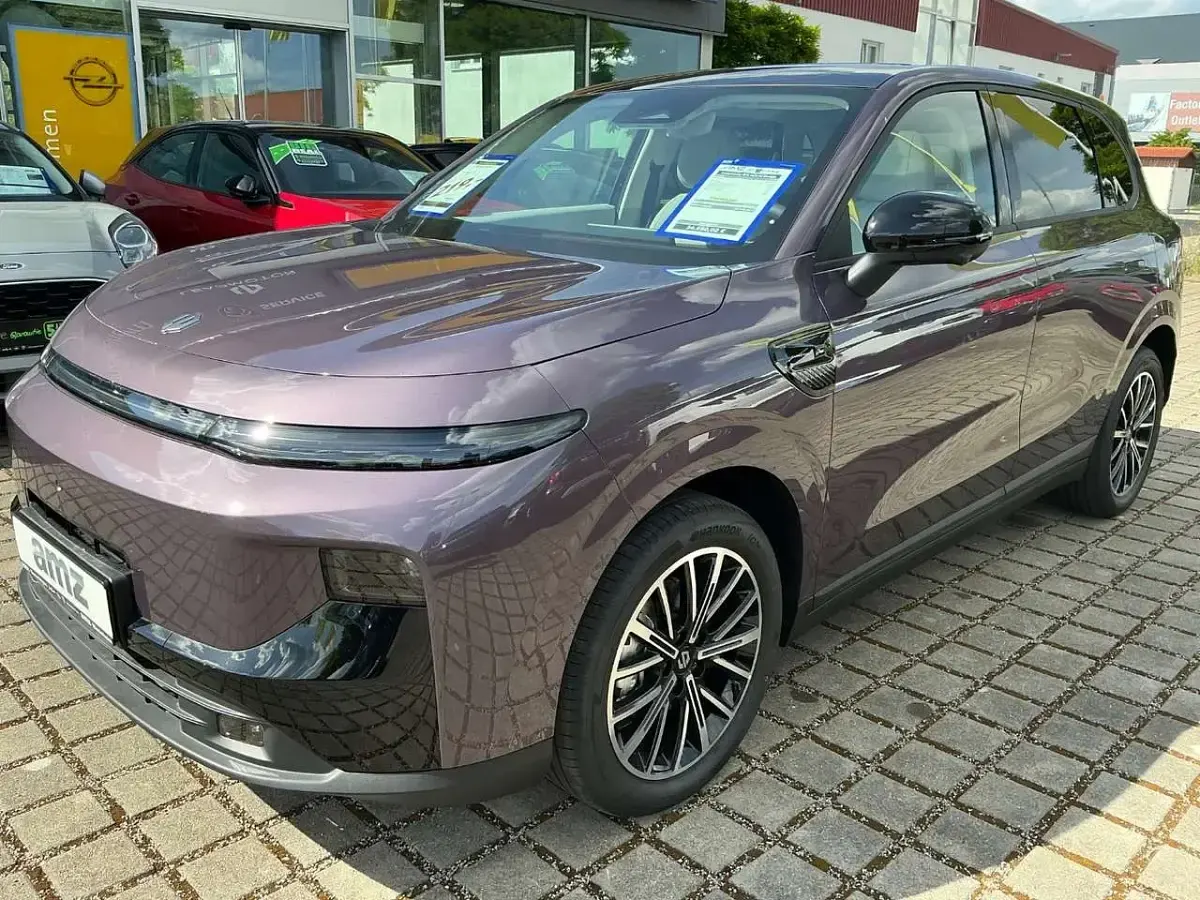 Neu Leapmotor B10 218 PS (160 kW) 2026 Dawn purple SUV