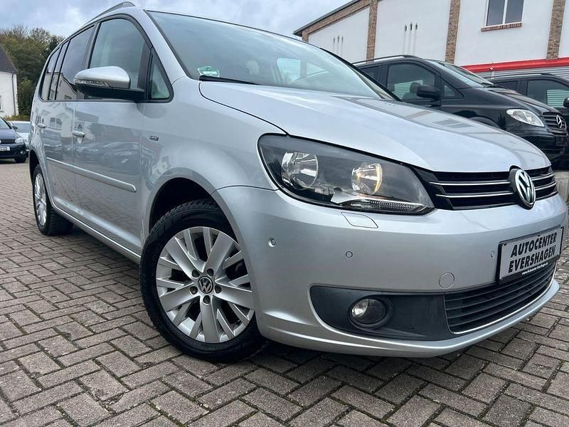 Grau Gebraucht 2013 VW Touran Life Van / Kleinbus | 8.999 € (Fairer Preis) - Bild 1/4