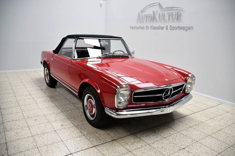Karneolrot Gebraucht 1966 Mercedes 230 Cabrio | 89.500 € - Bild 1/4