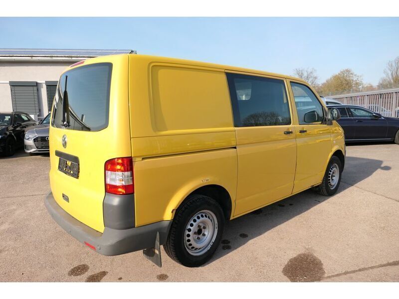 Gebraucht VW T5 84 PS (61 kW) 2011 Ginstergelb r1032 Van