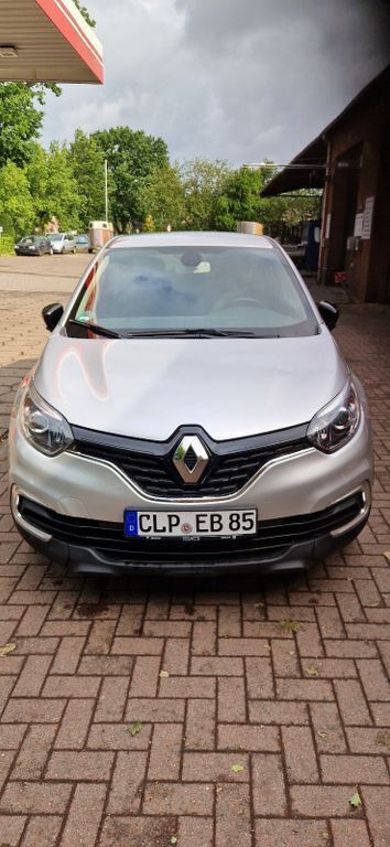 Silber Gebraucht 2018 Renault Captur LIMITED SUV | 10.900 € (Guter Preis) - Bild 1/4