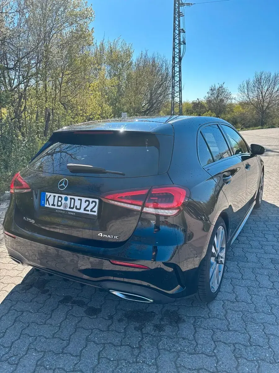Gebraucht Mercedes A250 224 PS (164 kW) 2020 Schwarz Kleinwagen