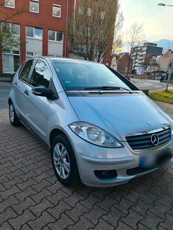 Gebraucht Mercedes A180 109 PS (80 kW) 2004 Silber Limousine
