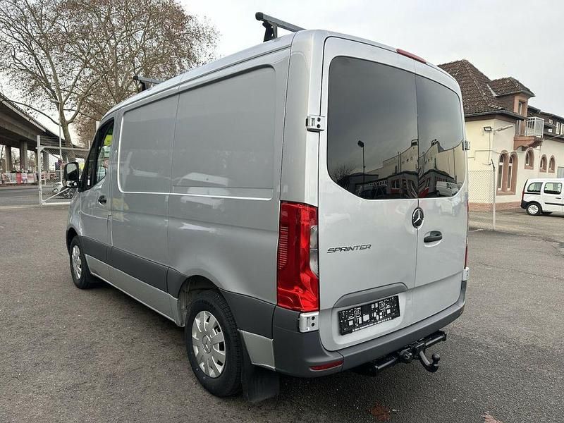 Gebraucht Mercedes Sprinter 163 PS (119 kW) 2020 Iridiumsilber (metallic) Van