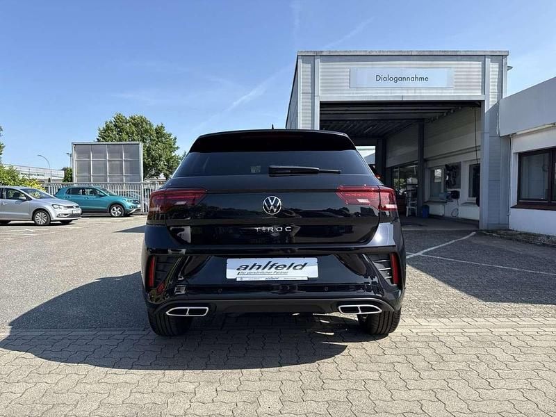 Neu VW T-Roc R-line 150 PS (110 kW) 2025 Deep black perleffekt SUV