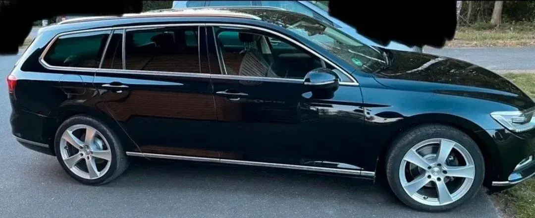 Gebraucht VW Passat Highline 150 PS (110 kW) 2015 Schwarz Kombi