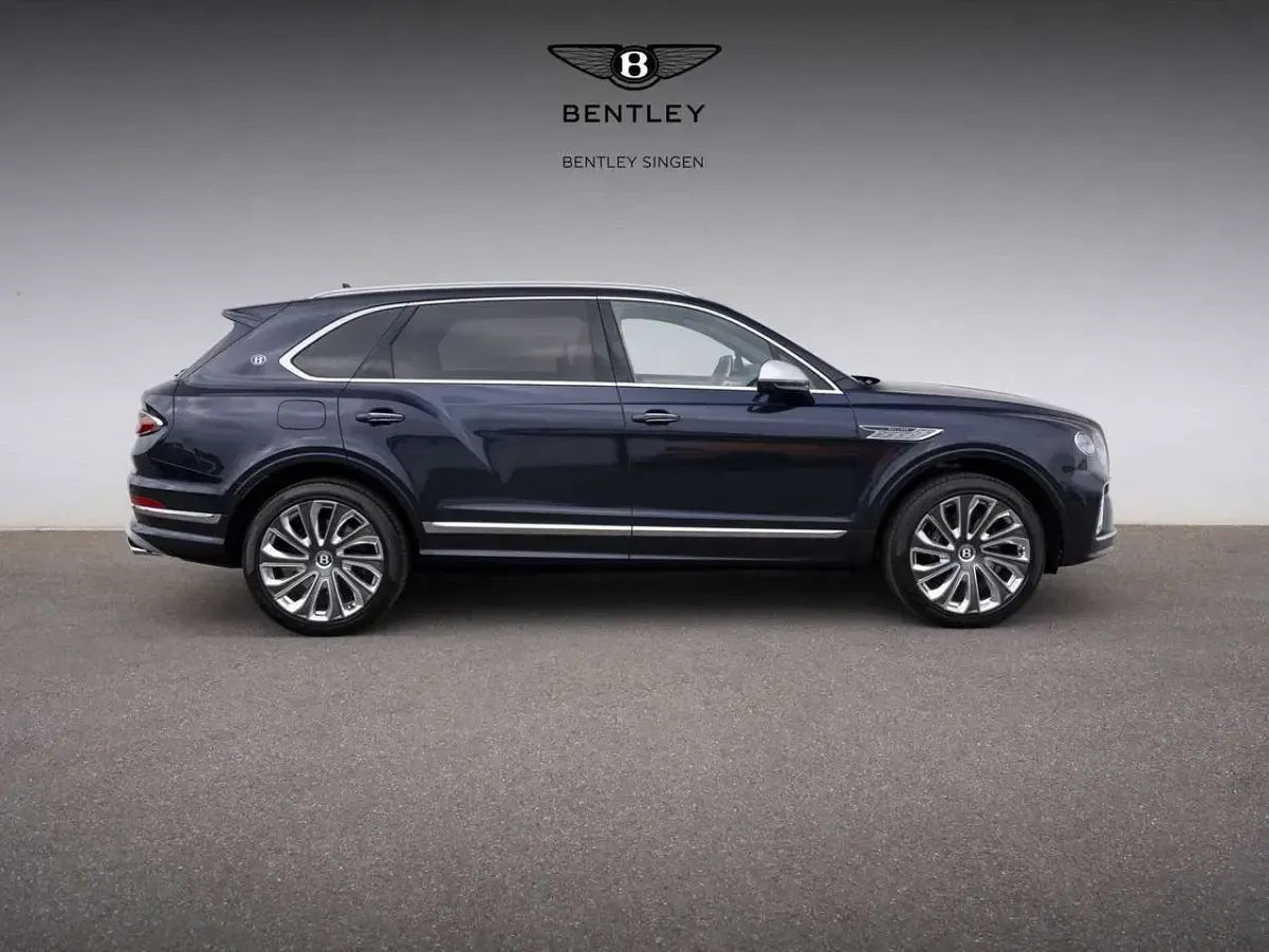 Gebraucht Bentley Bentayga Mulliner 549 PS (403 kW) 2025 Dark sapphire SUV