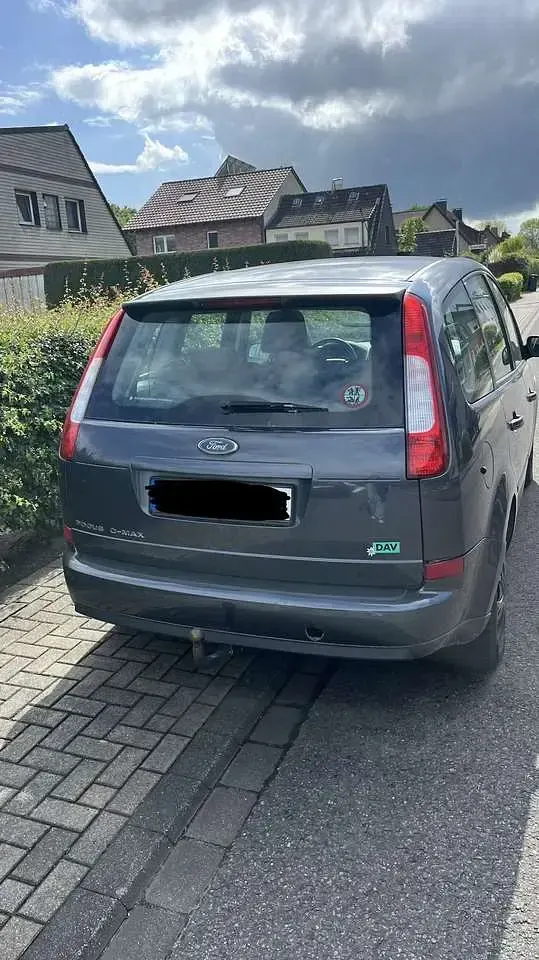 Używany Ford Focus Trend 116 KM (85 kW) 2006 Niebieski Kombi